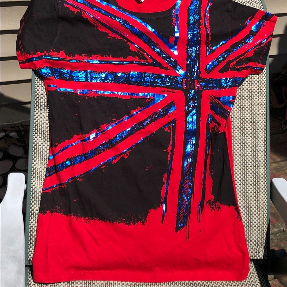 CITYCLOTHINGUK NWT Sz. Xl Fashion t-shirt.